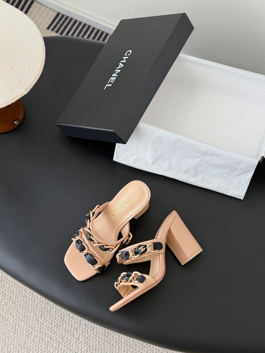 CC 26SS Chain Slippers Black Beige Sheepskin 670306