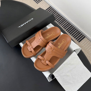 CC 26S Sandals Brown Sheepskin 670378
