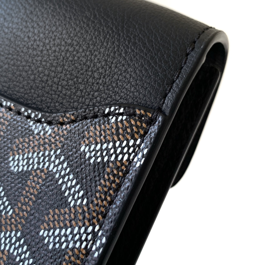 Chypre Wallet-Pouch 21 In Black Goyardine Canvas And Calfskin