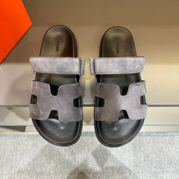 Hm Chypre Sandal Bright Gray Suede