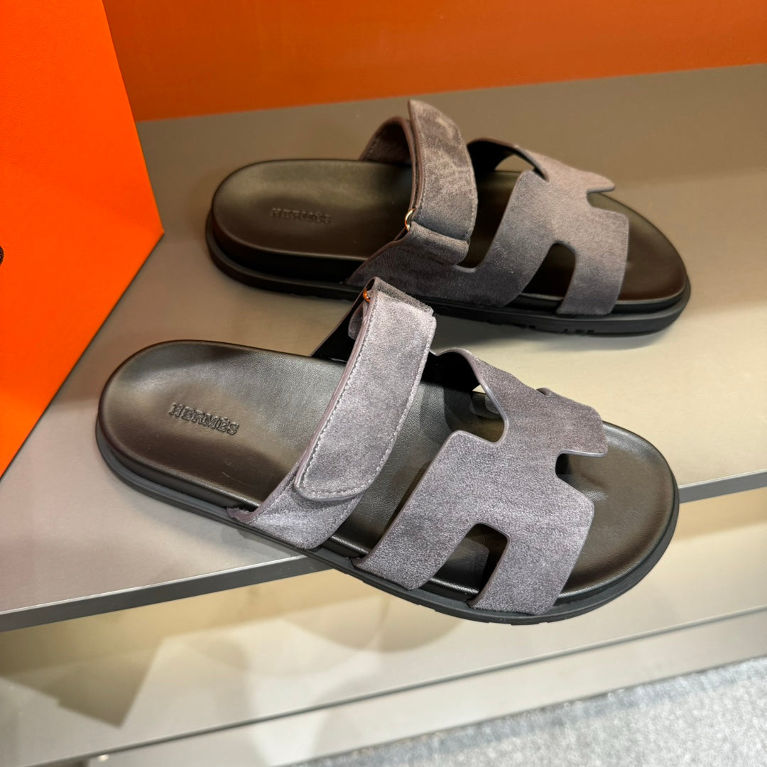 Hm Chypre Sandal Bright Gray Suede