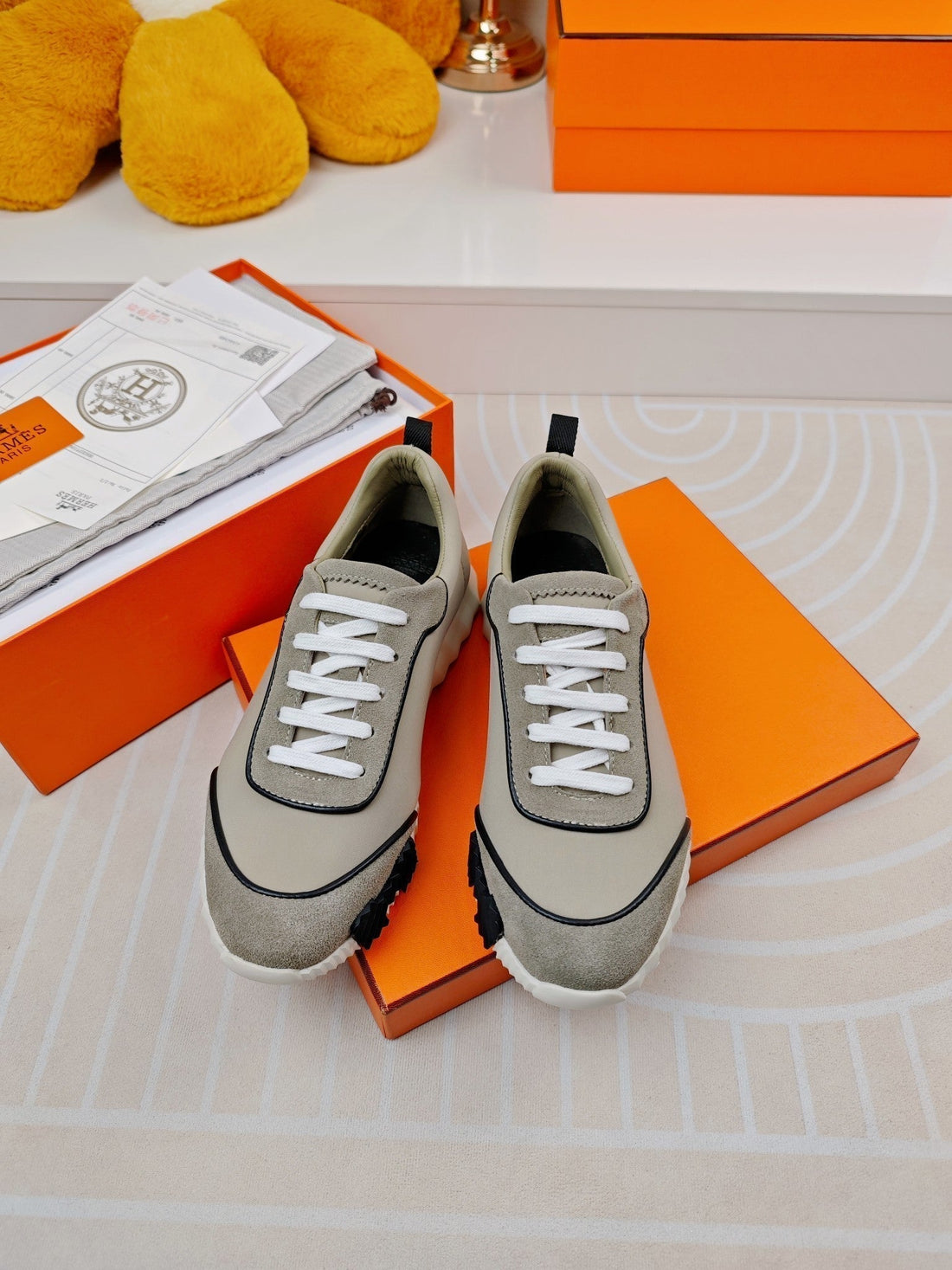 Bouncing Sneakers Gray Calfskin Stylized