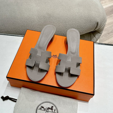 0ASIS Sandal Gray Calfskin Classic