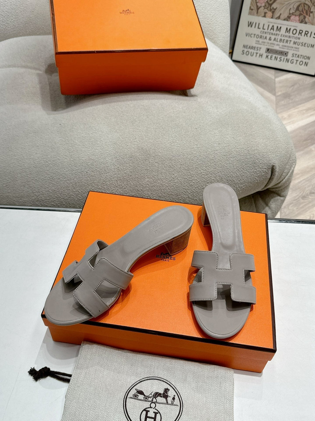0ASIS Sandal Gray Calfskin Classic
