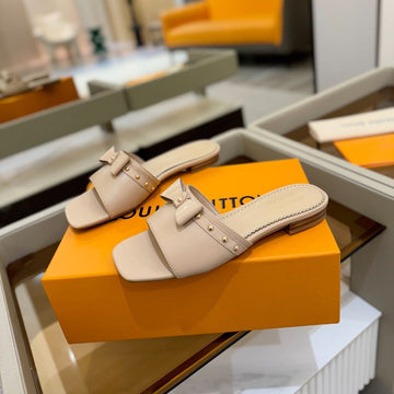 LV X Tm 6AM Flat Mule Beige Sheepskin 241222