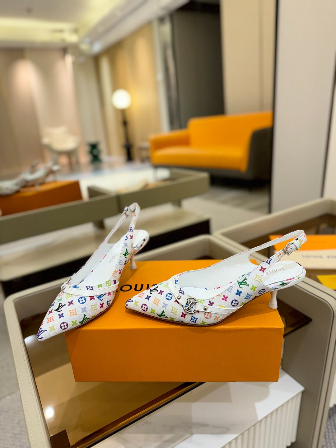 6AM Slingback Pump 4CM White Monogram Canvas And Patent Leather 241228