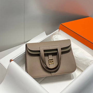 Halzan 25 Handle Bag In Coffee Brown Grained Calfskin