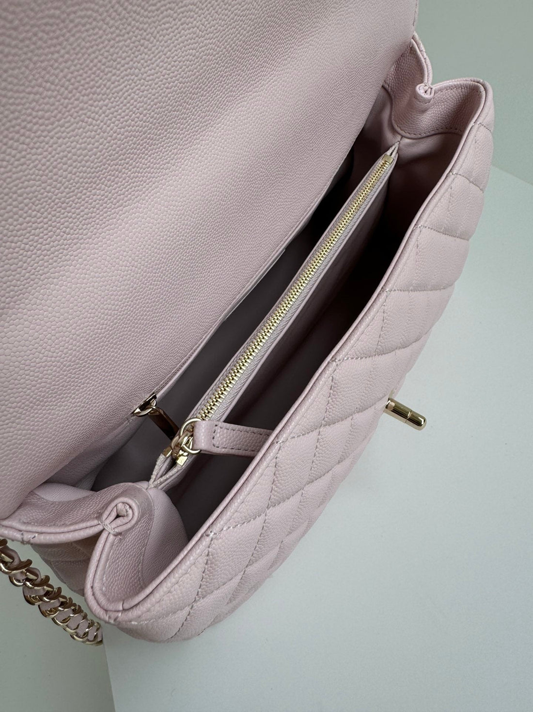 Coco Handle Medium 29CM Pastel Pink Quilted Caviar Leather Gold Hardware