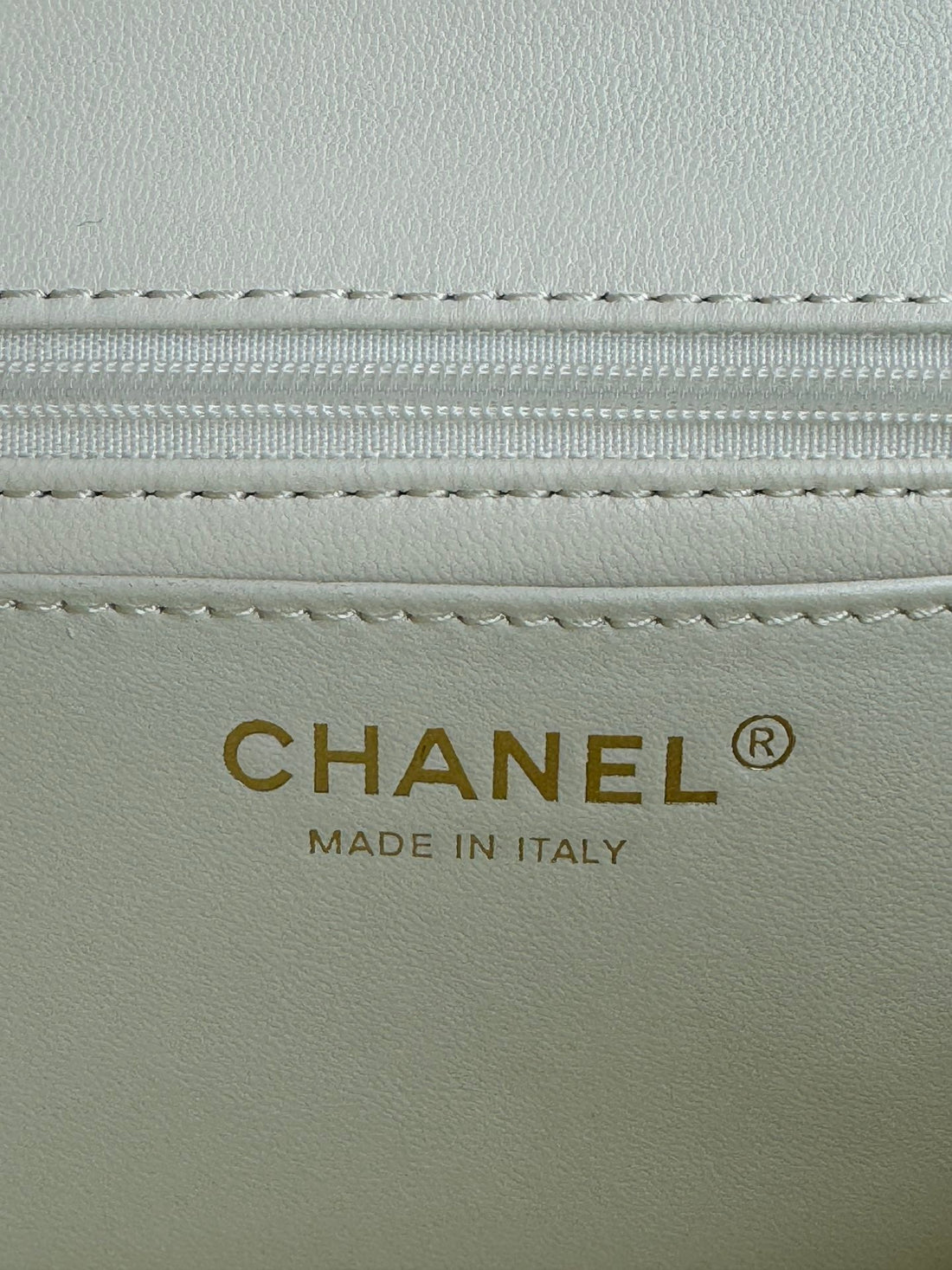 24C Mini Flap Bag 20CM With Top Handle White Lambskin