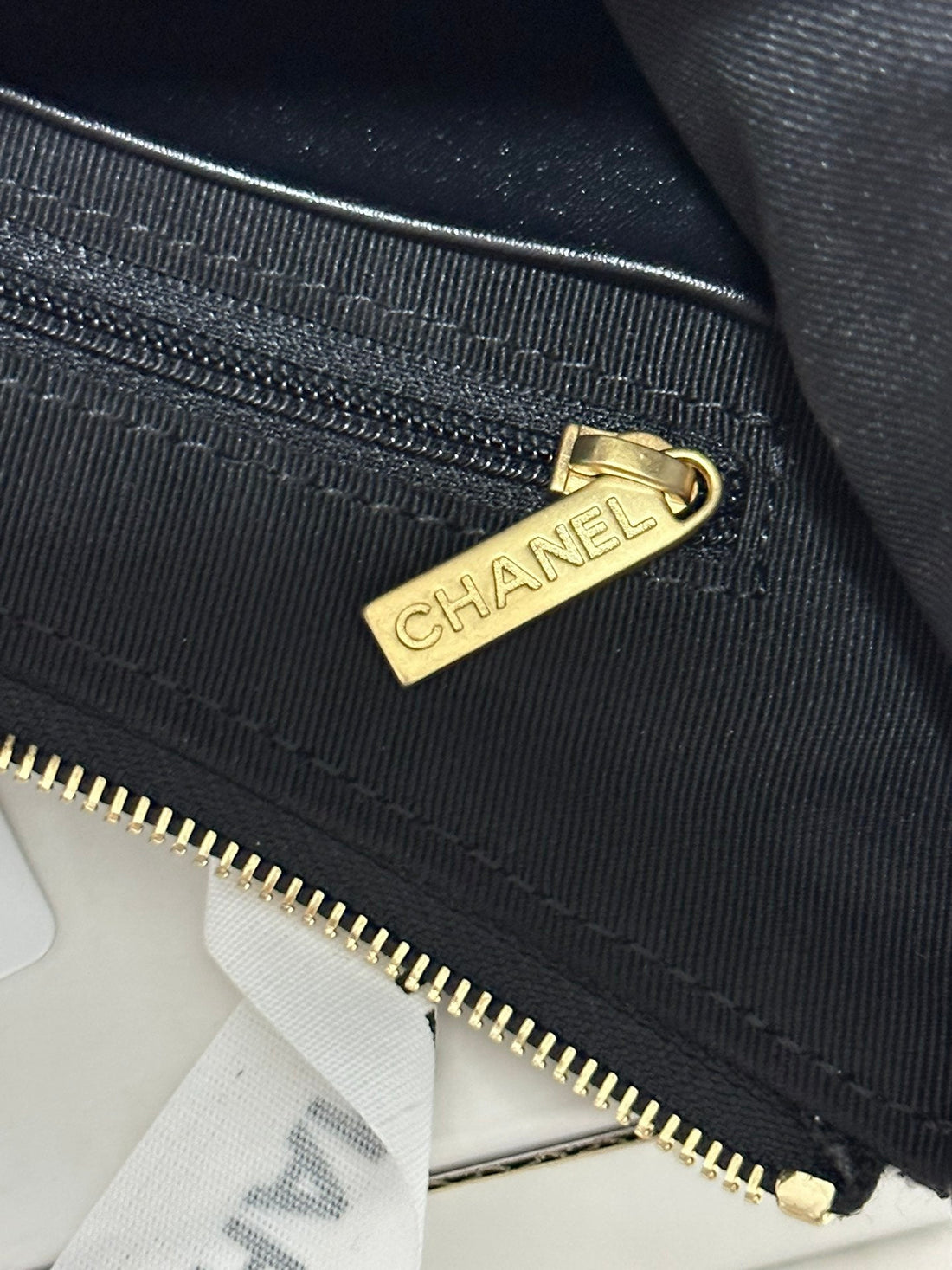 Hobo Bag 23 In Black Mix White Tweed Gold Hardware