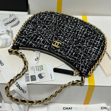 Hobo Bag 23 In Black Mix White Tweed Gold Hardware
