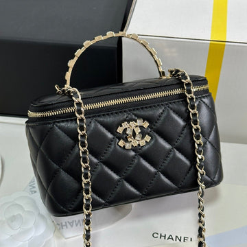 Vanity Case 18 In Black Calfskin Gold Hardware