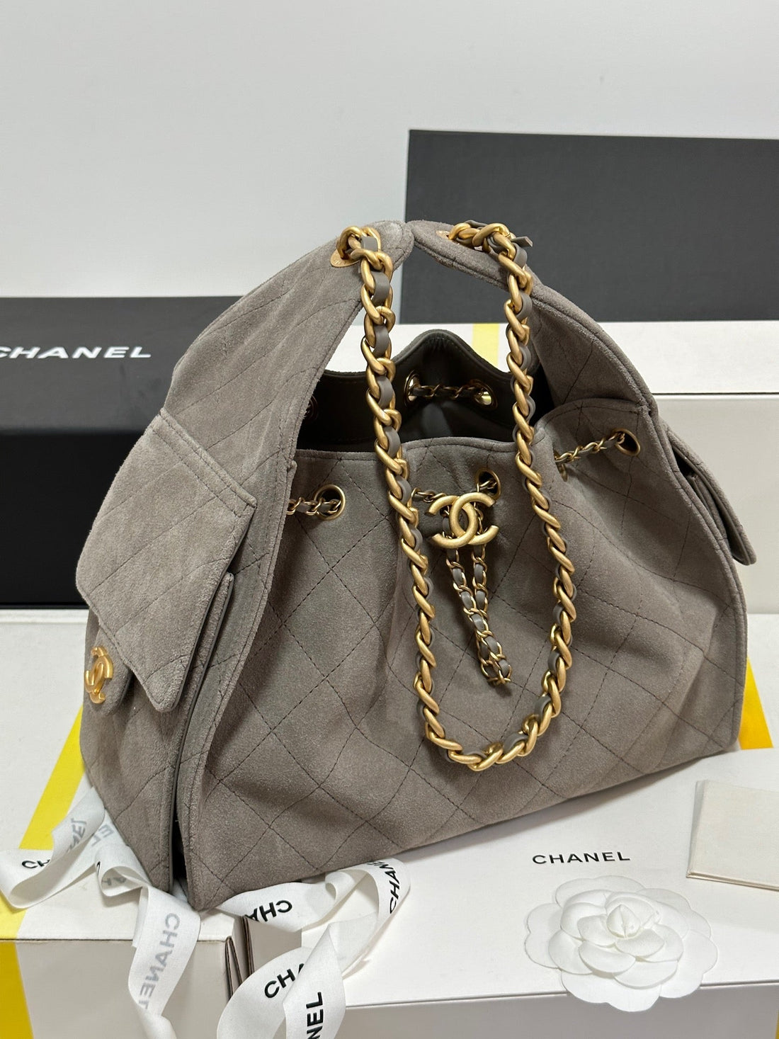 CC 25C Hobo Bag 30CM Grey Suede
