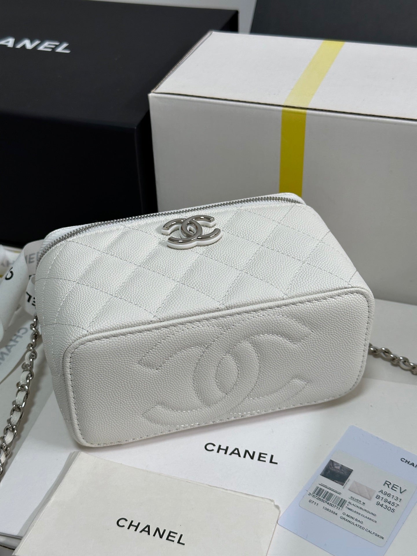 MINI VANITY TOP HANDLE CASE 17 IN WHITE CAVIAR SKIN SILVER-TONE PLATED METAL Bags Bible