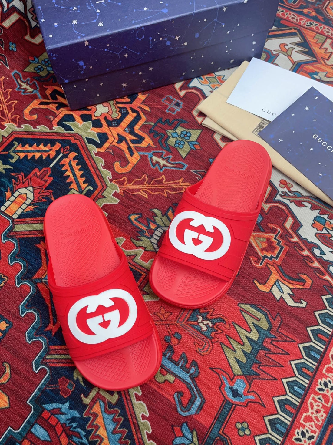 GG Interlocking G Slide Sandal Crimson Rubber