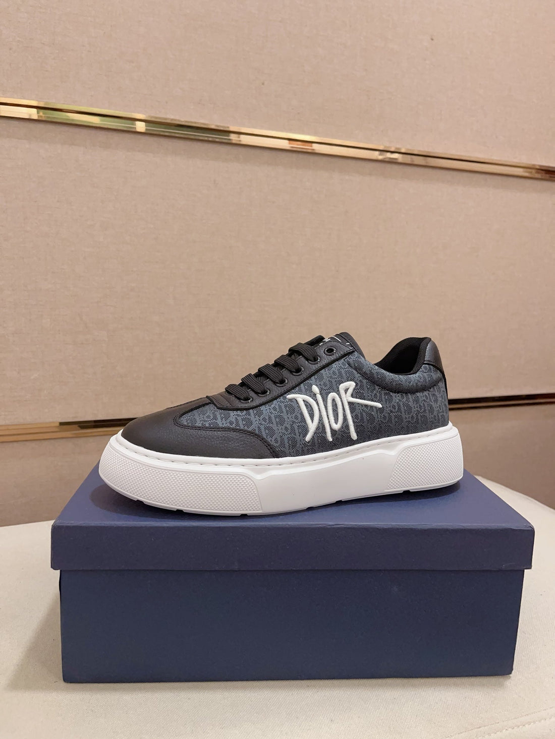 CD Homme Thick-Sole Sneakers Black Calfskin
