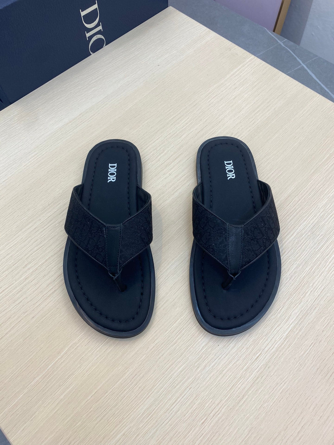 CD Alidas Flip-Flops Black Jacquard