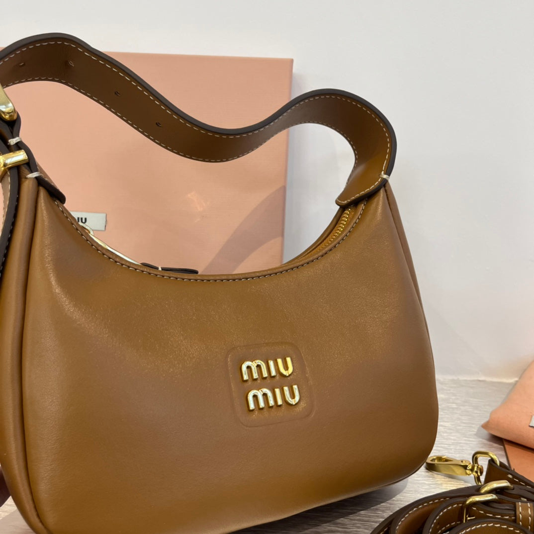 Hobo 20 Bag In Caramel Brown Calfskin
