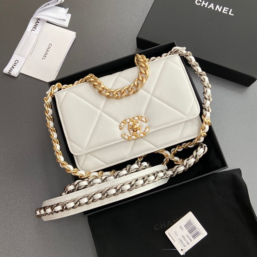 CC 19 Woc 19CM White Calfskin Gold Hardware