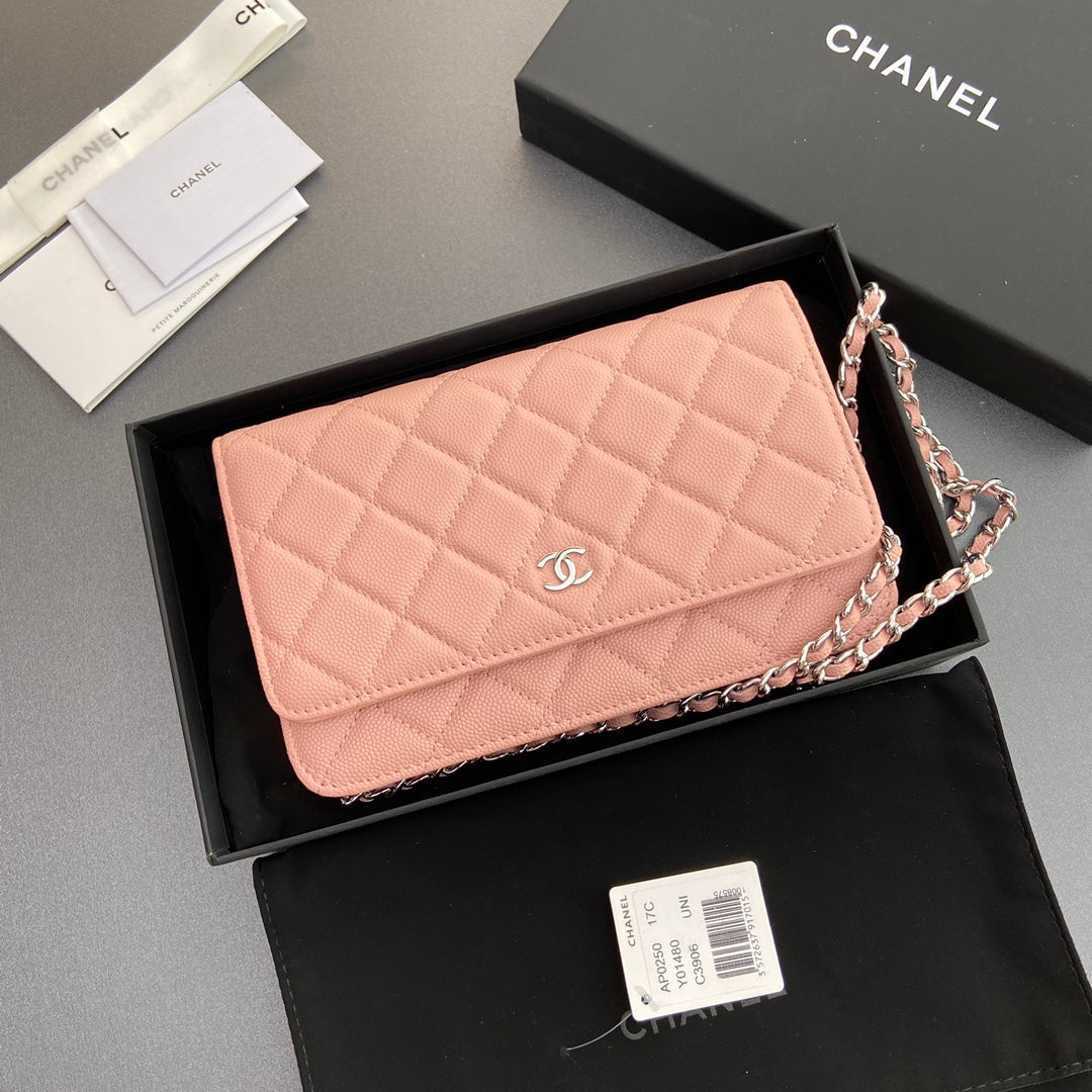 CC Woc 20CM Pink Grained Calfskin Silver Hardware