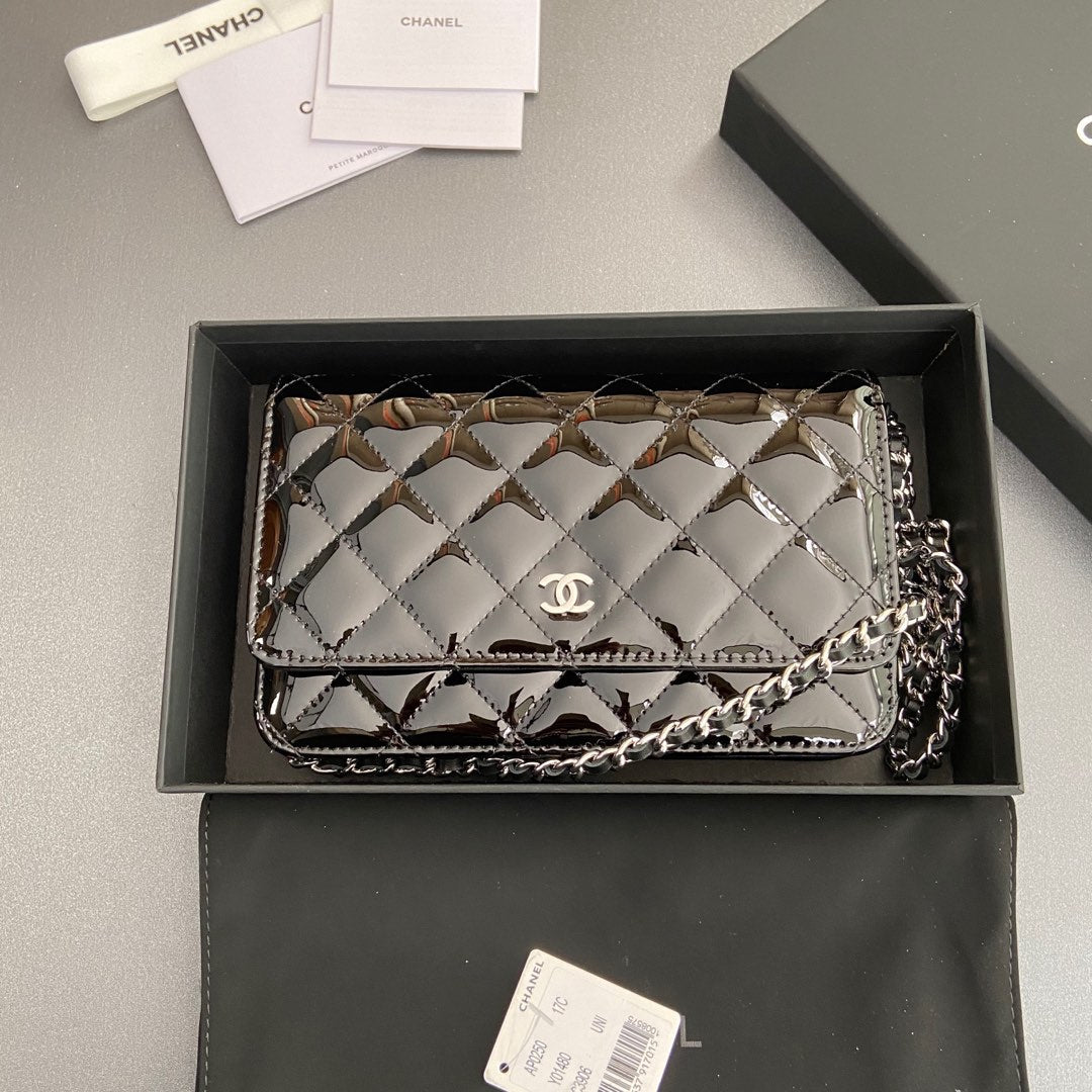 CC Woc 20CM Black Patent Calfskin Silver Hardware