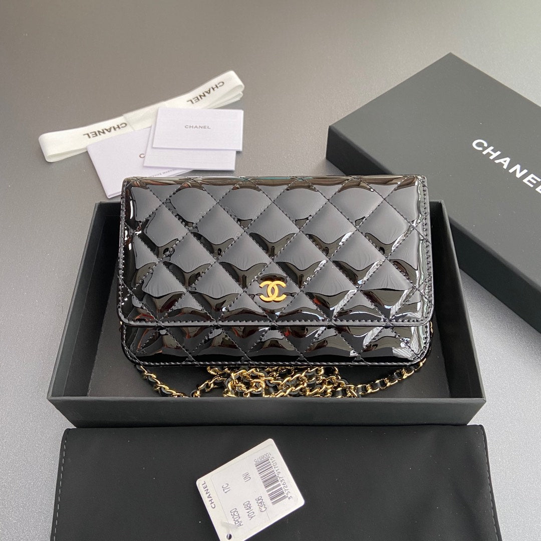 CC Woc 20CM Black Patent Calfskin Gold Hardware