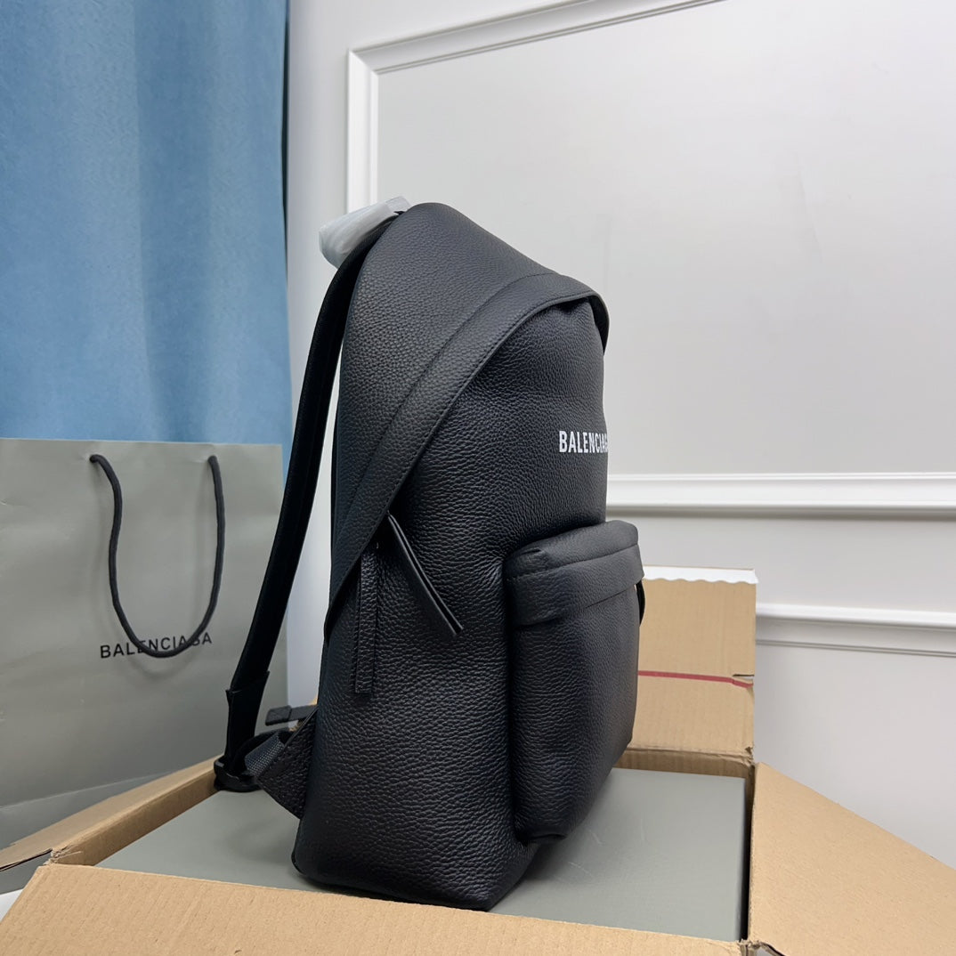 Everyday Backpack 39 In Black Grained Calfskin
