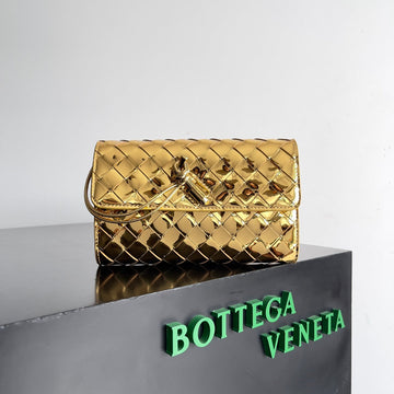 Andiamo Bag 19 In Golden Calfskin