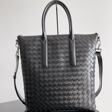 Bv 25 Zipped North-South Tote 33.5cm Black Intrecciato Leather
