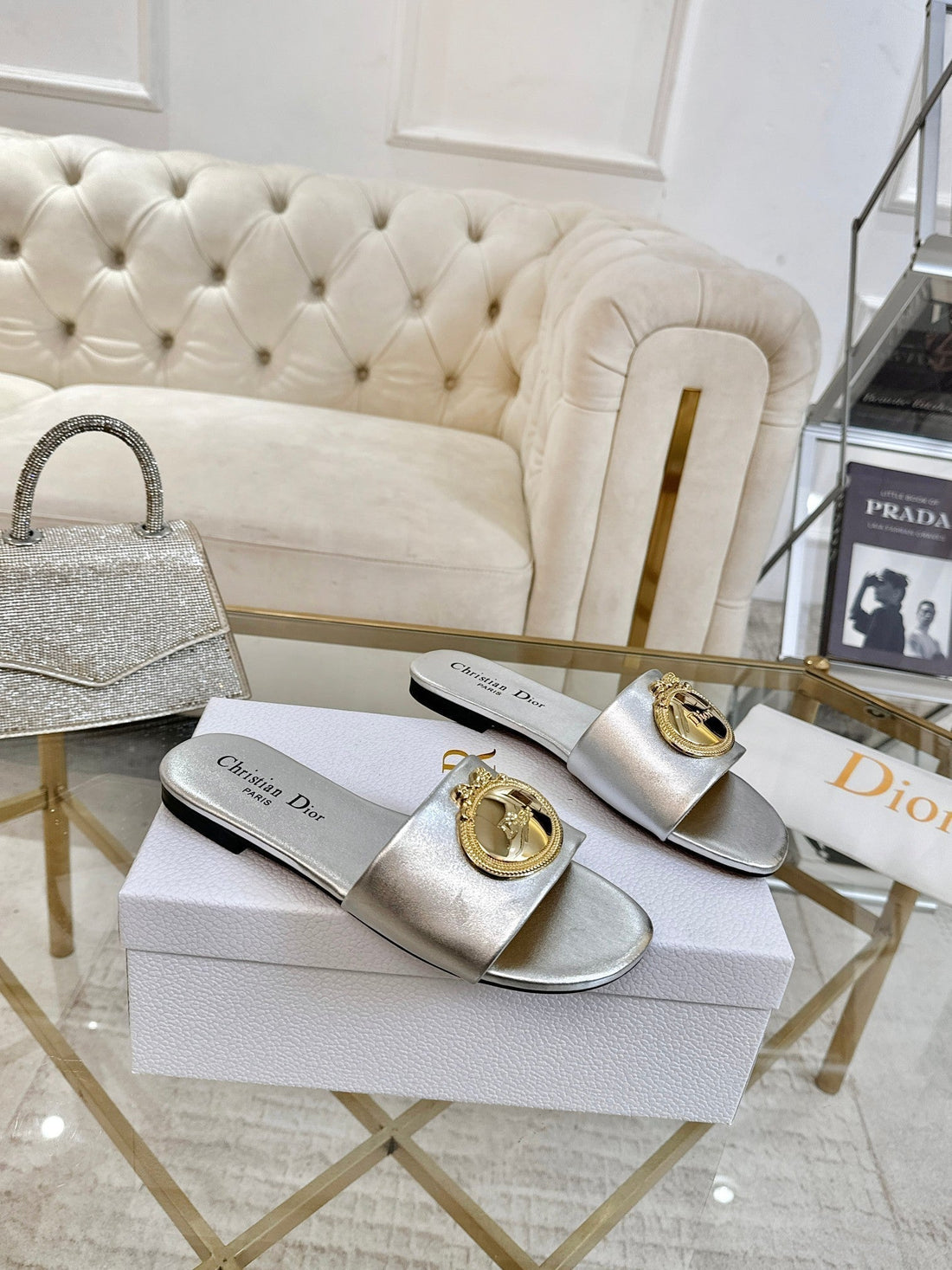 CD 26S Sandals Sliver Leather 667114