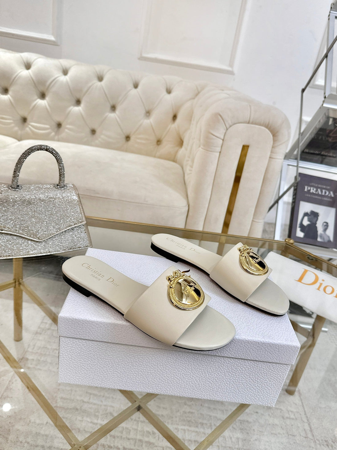 CD 26S Sandals Ivory Leather 667113