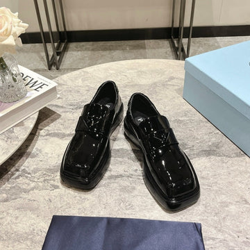 Pra Square Head Lace-Up Loafers Glossy Black Calfskin