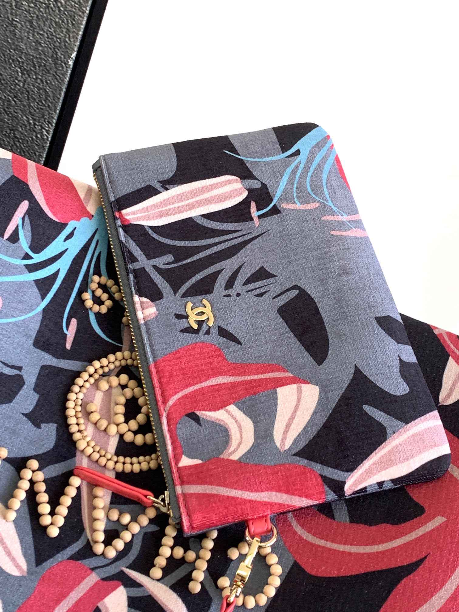 CC CLASSIC LARGE 38 TOTE IN GREY MIX COLORFUL CANVAS Bags Bible