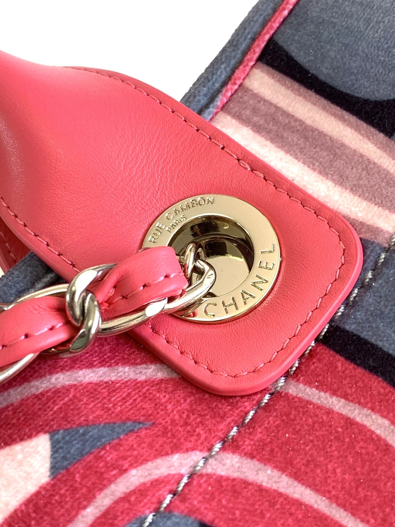 CC CLASSIC LARGE 38 TOTE IN GREY MIX COLORFUL CANVAS Bags Bible