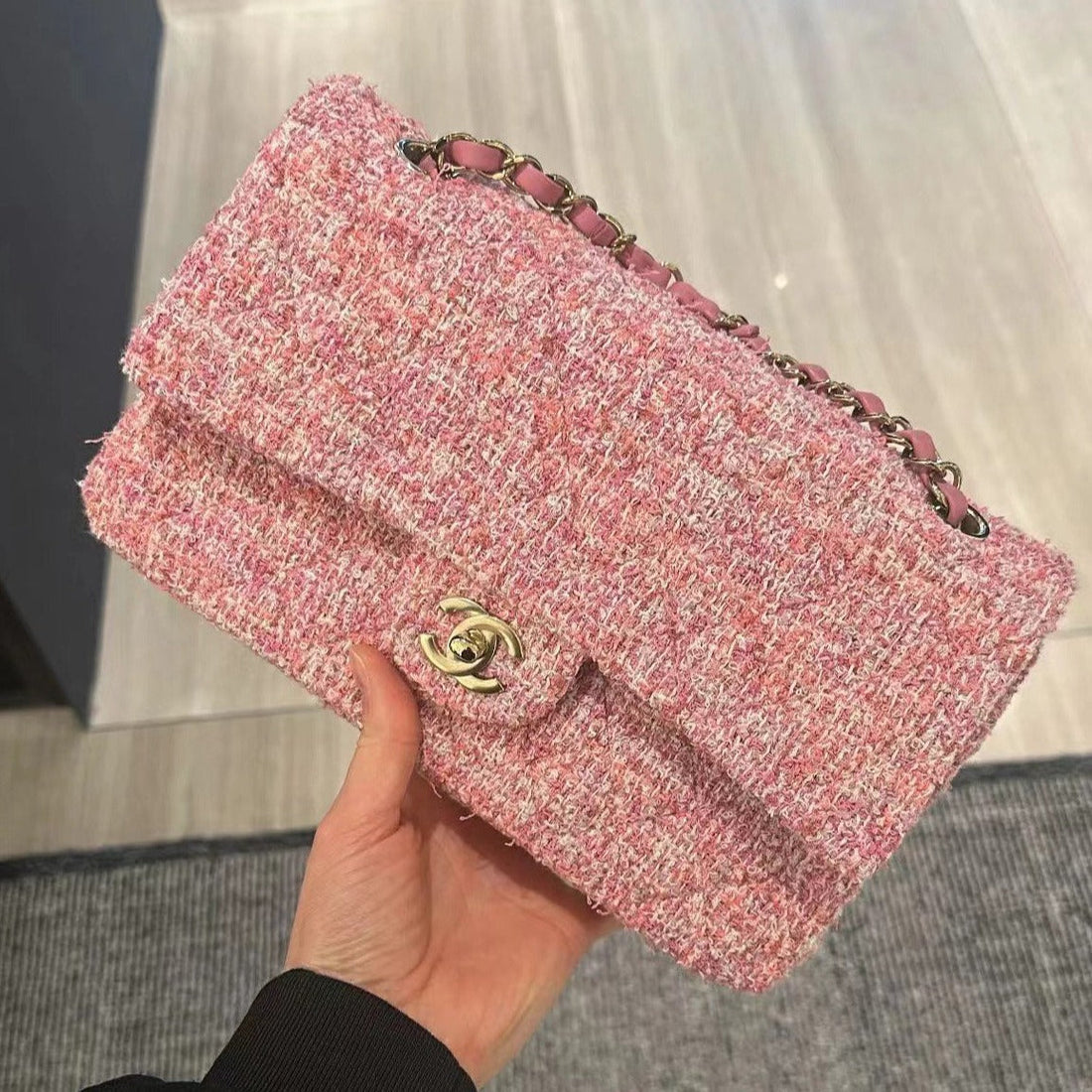 Flap Bag Medium 25 Pink Tweed Silver Hardware