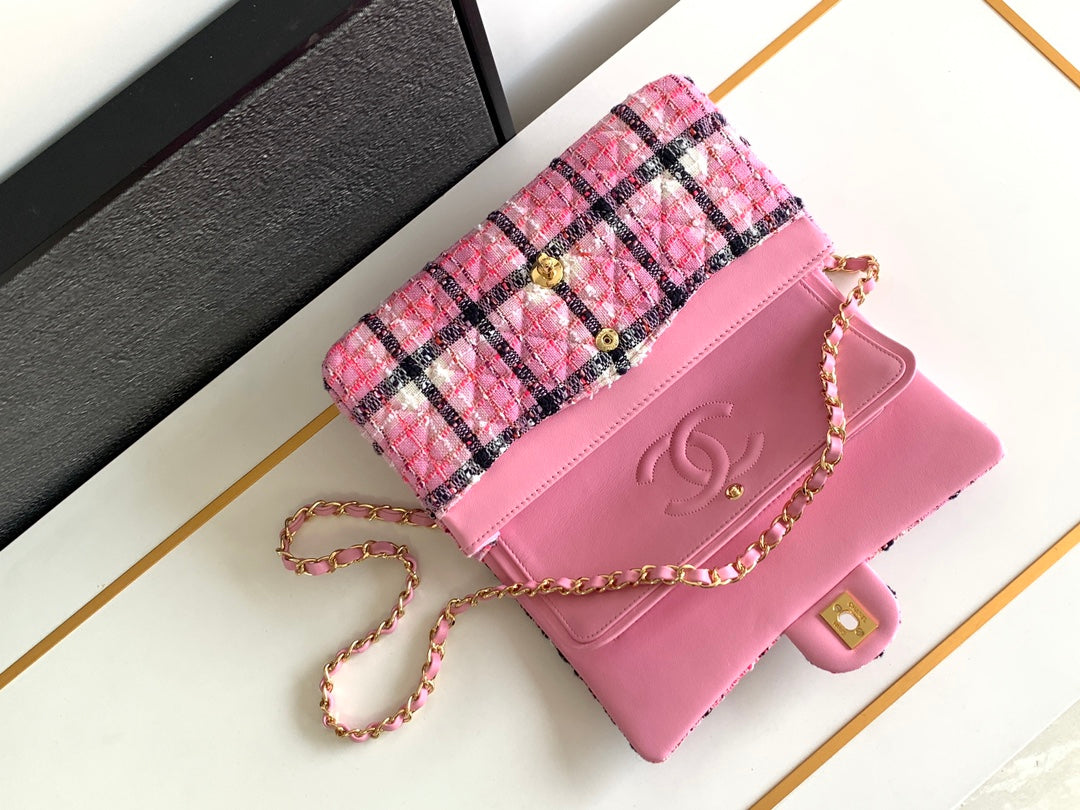 CC Medium 25 Classic Bag In Light Pink Mix Black Wool Tweed