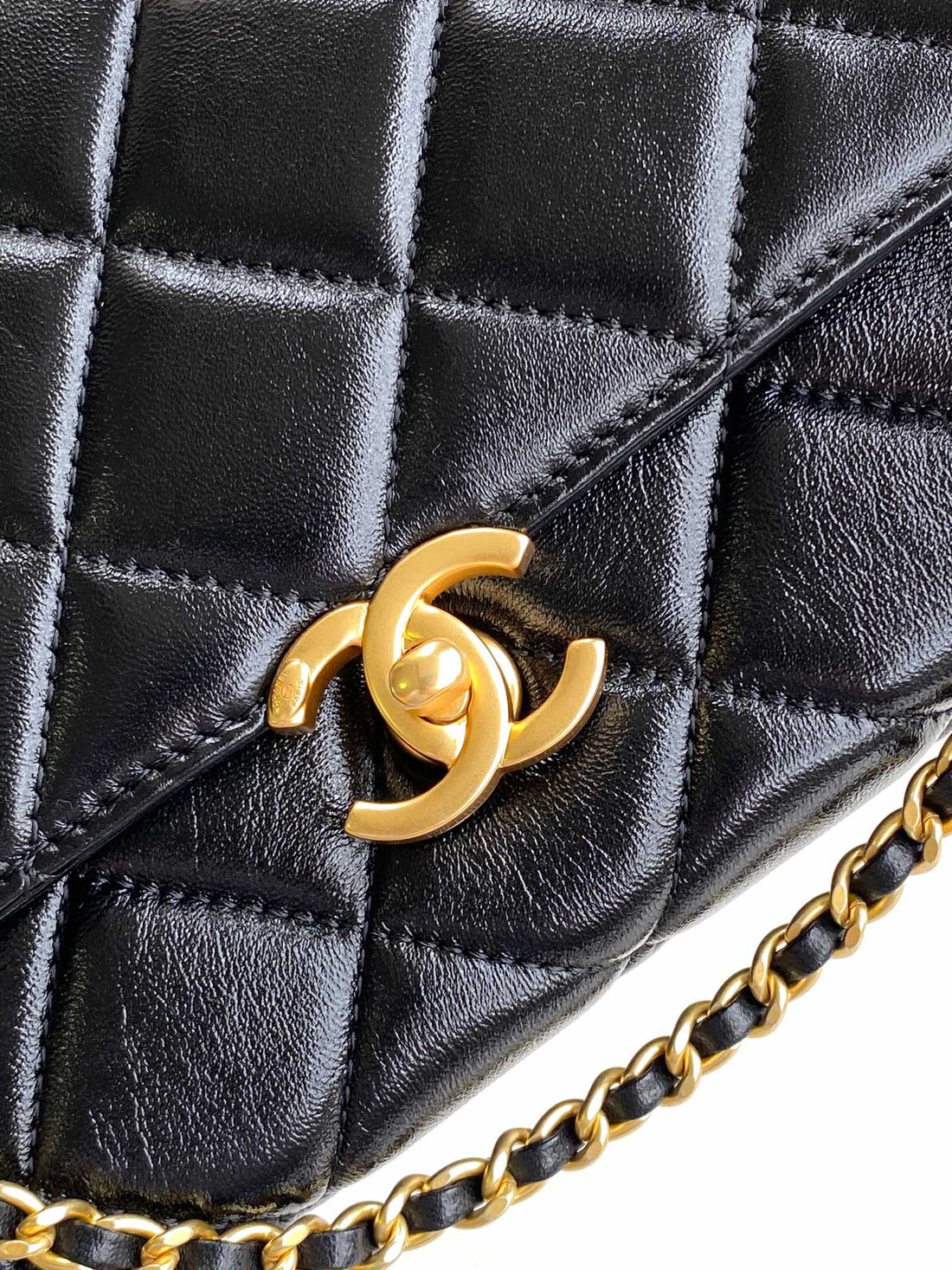 CC Medium 22 Flap Bag In Black Lambskin Gold Hardware
