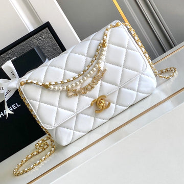 CC Medium 22 Flap Bag In White Lambskin Gold Hardware
