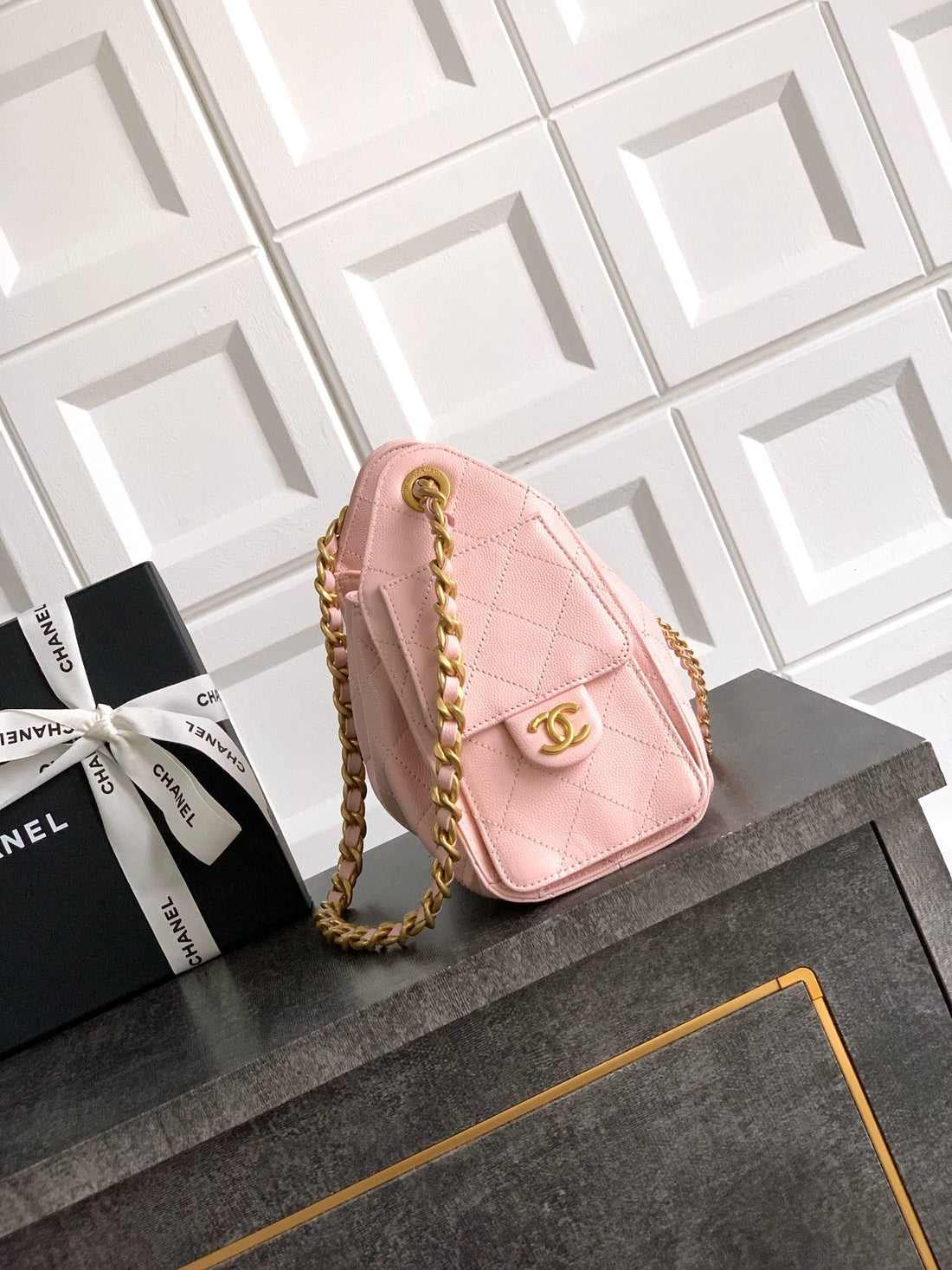 CC 25C Hobo Bags 20CM Light Pink Grained Calfskin