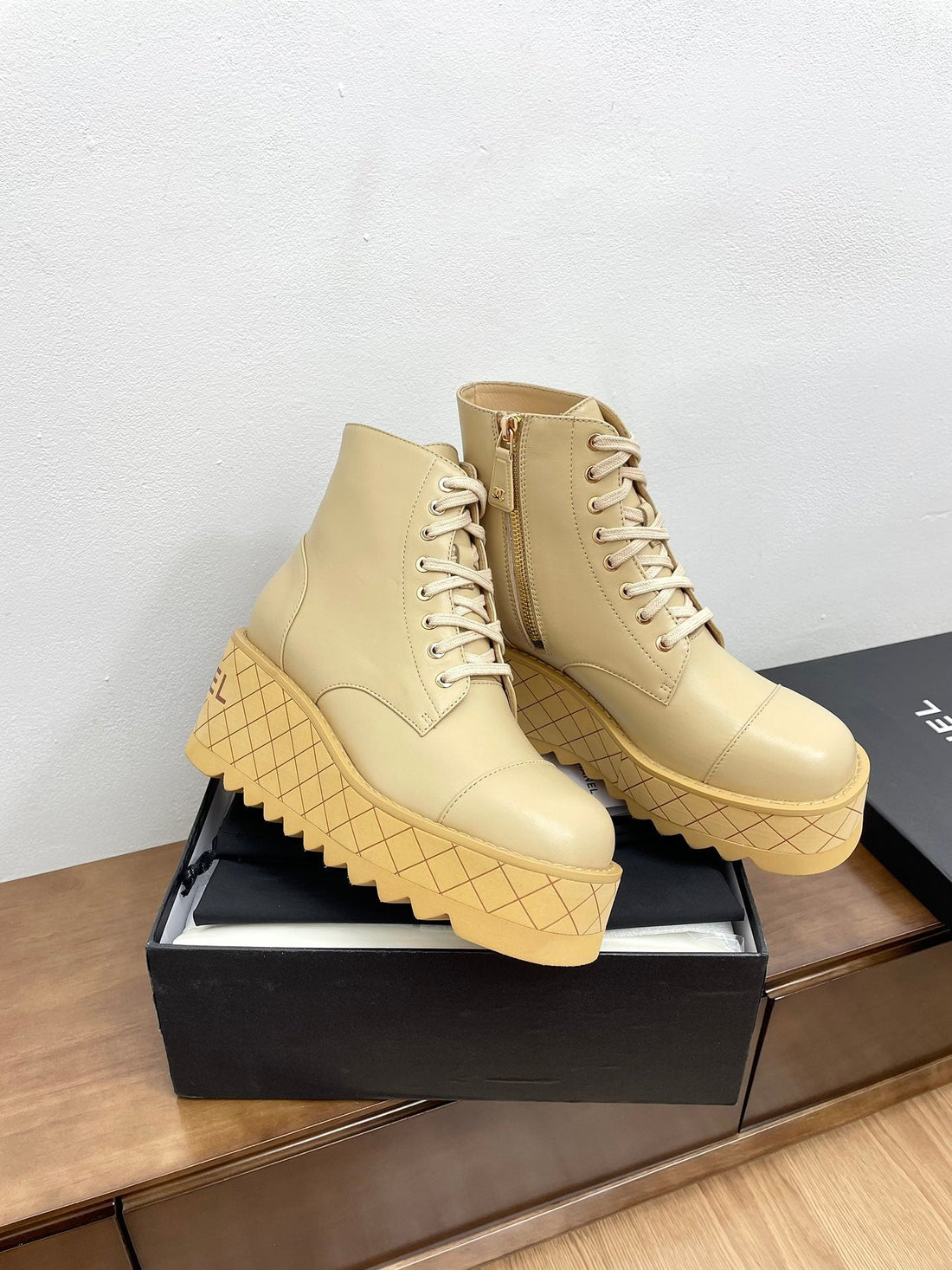 CC Ankle Boots 100MM Beige Lambskin