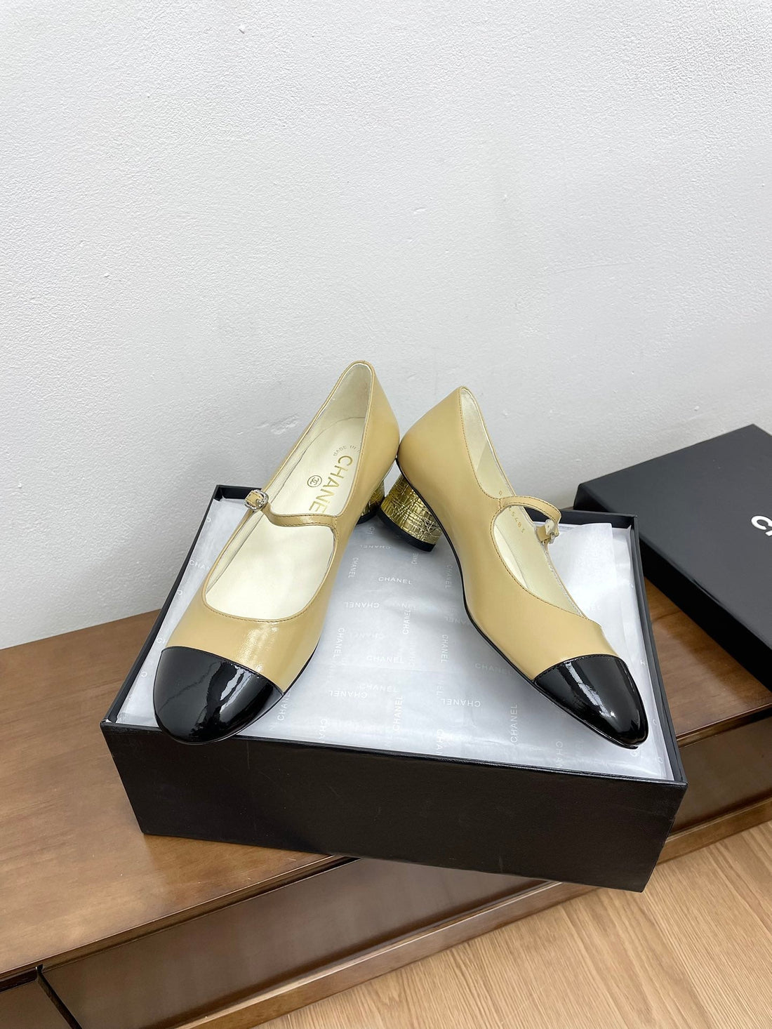 CC Mary Jane Beige Cowhide