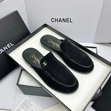 CC 26S Double C Mule Black Suede 645302