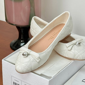 CD Ballet Flat White Lambskin Mop Front