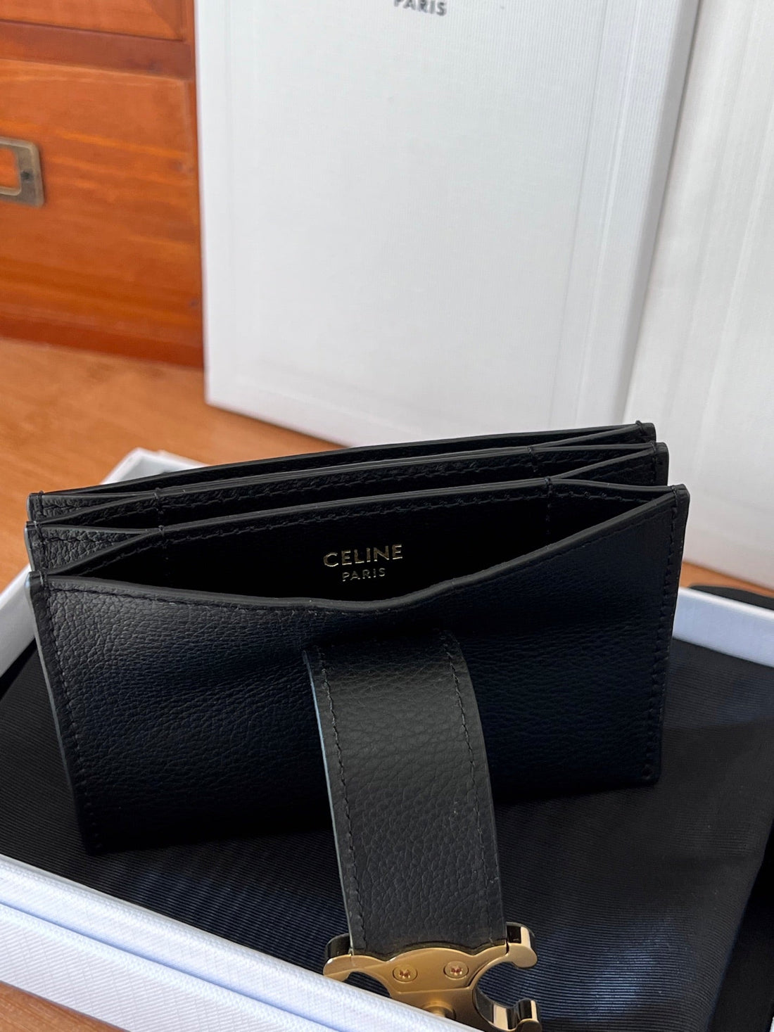 Accordeon 10N843 Card Holder Black Grain Cowhide Ghw