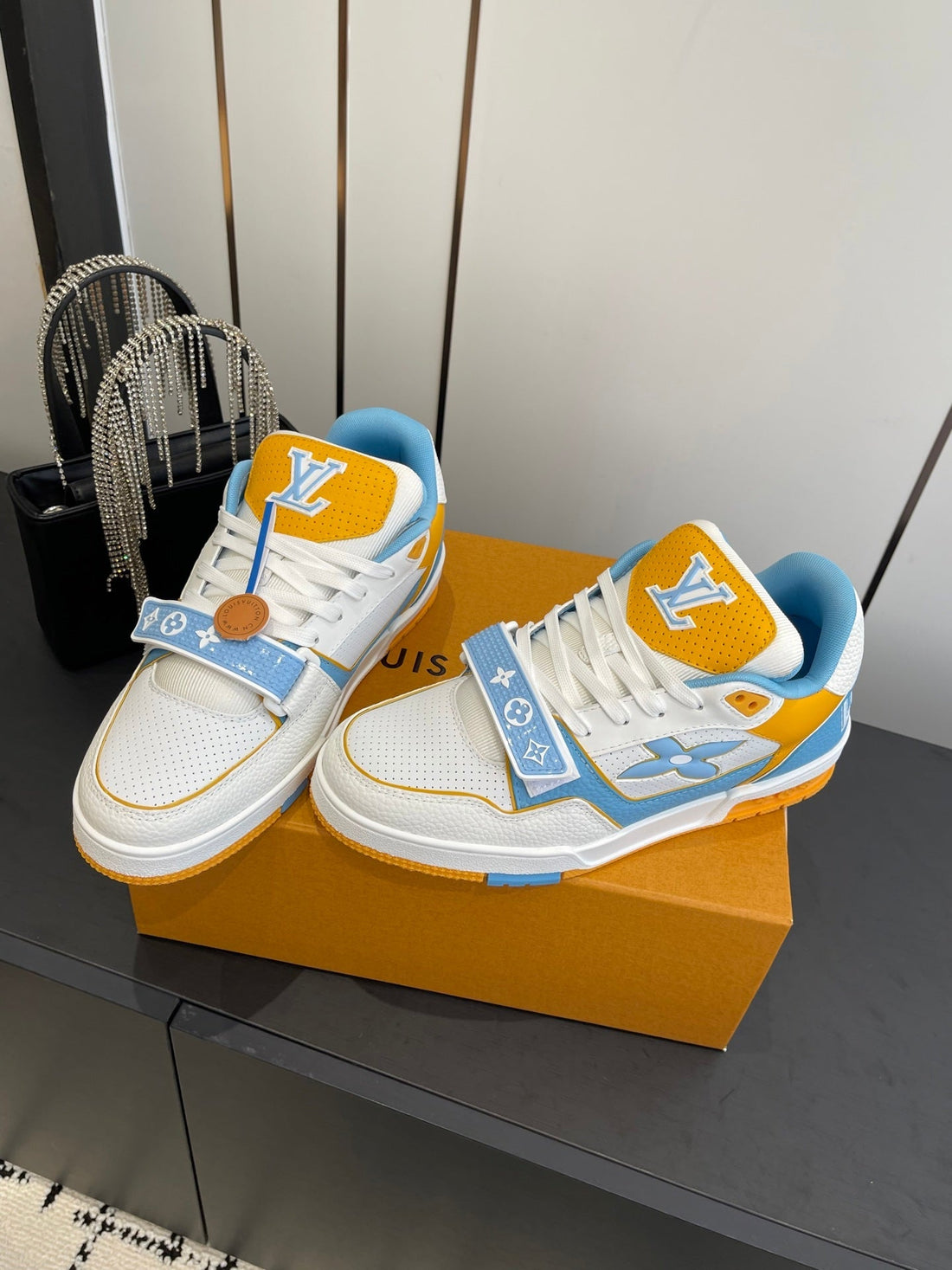 LV Tarine Sneakers White And Blue Perforated Calf Leather 533503