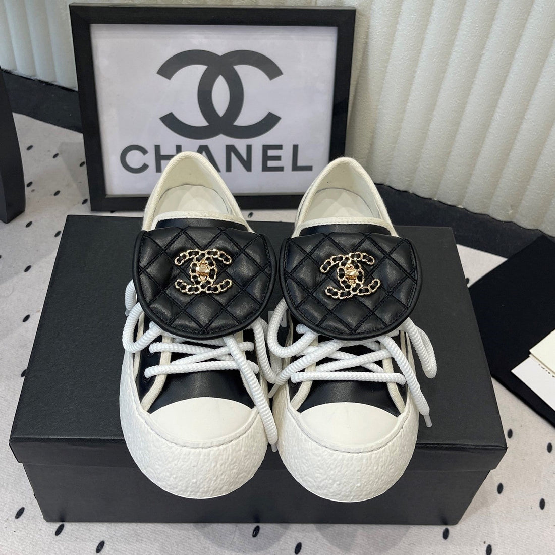 CC 2026S Sneakers Black White Leather 720087