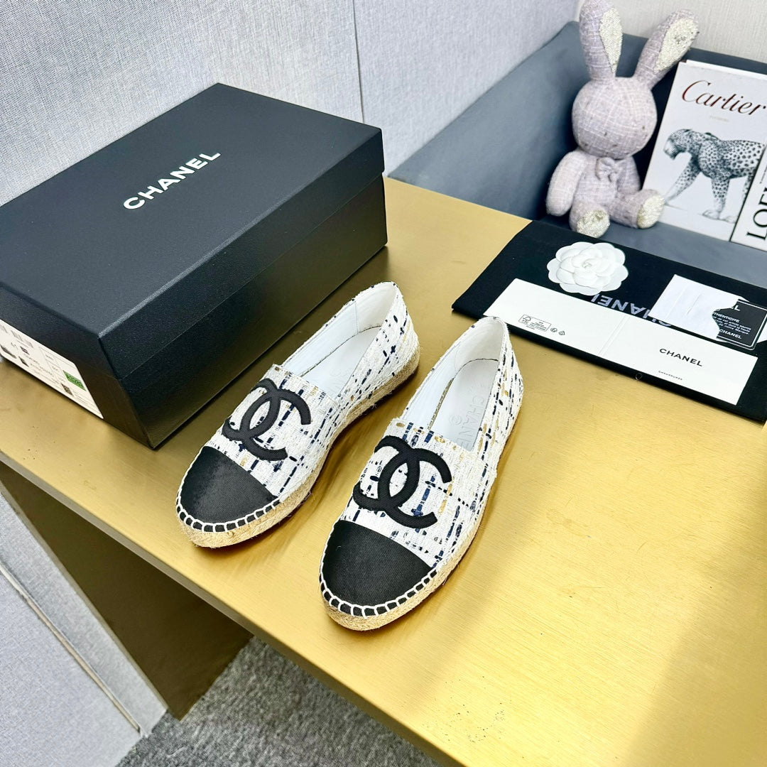 Espadrilles White Black Canvas