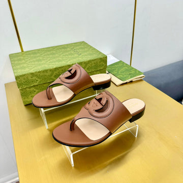 Blondie Thong Sandal In Bronze Brown Lambskin