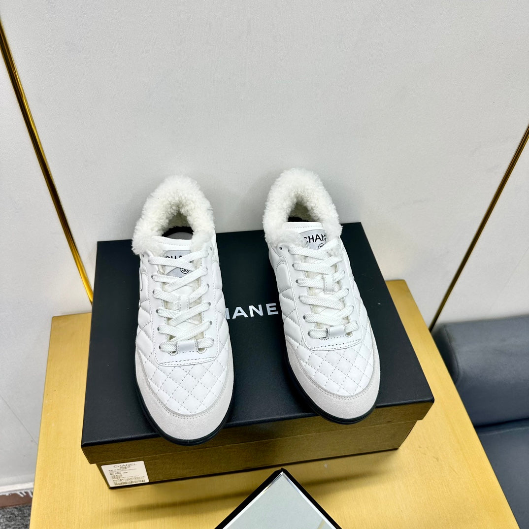 CC Low Sneaker White Wool COWHIDE413858