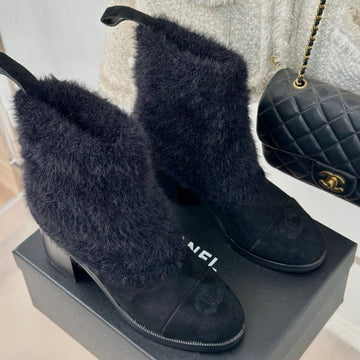 CC Short Boots 60MM Black Suede And Wool Yarn